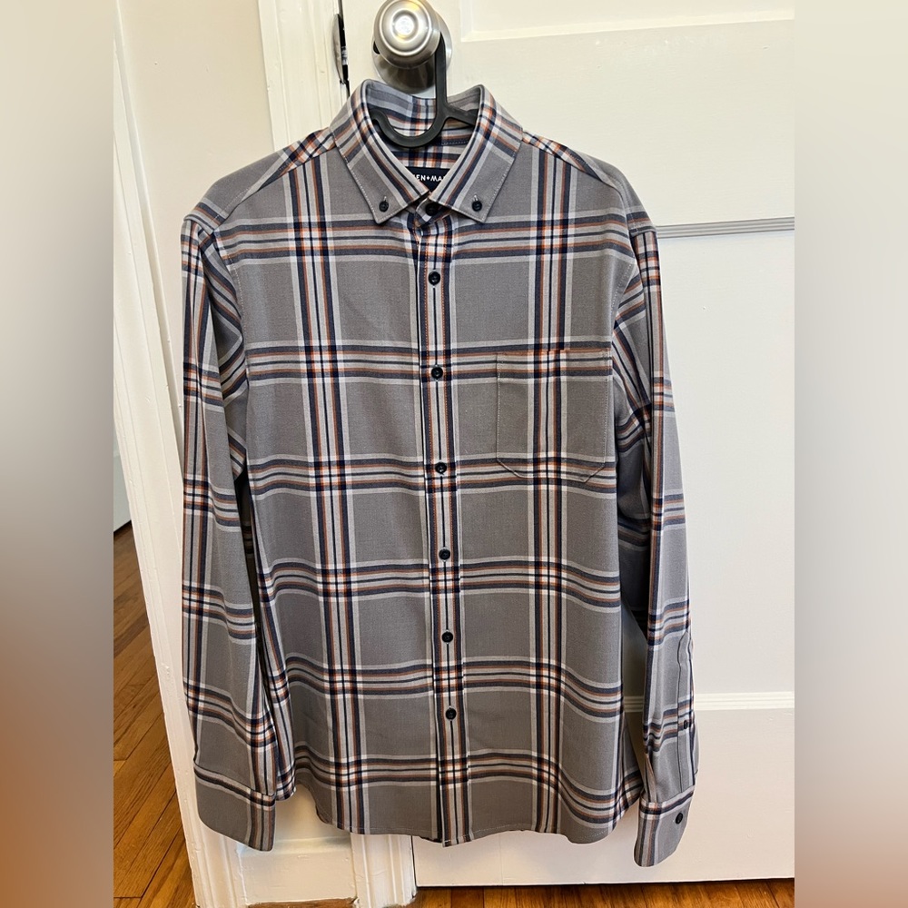 Mizzen + Main / City Flannel / Grey Heather / Size: Small & Trim Fit